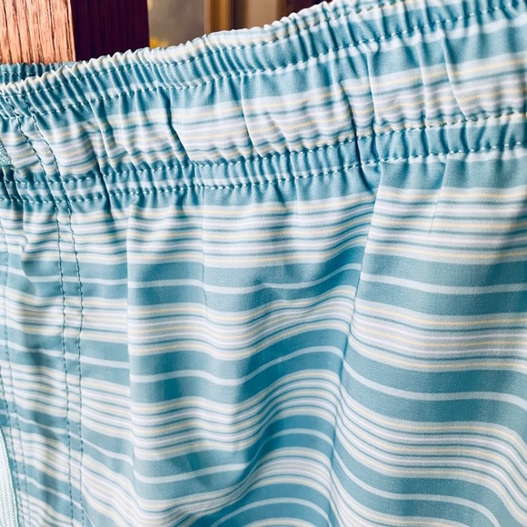 Southern Tide premium swim trunks pockets 6” inseam above knee SZ L blue stripe - Picture 5 of 12